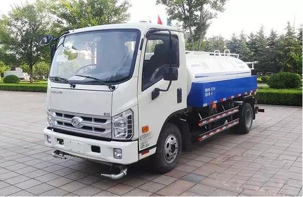 國五福田康瑞綠化噴灑車(chē)