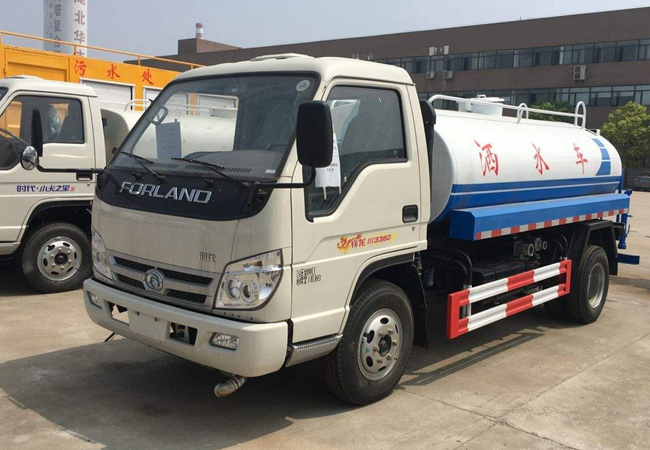 國五福田時(shí)代綠化噴灑車(chē)