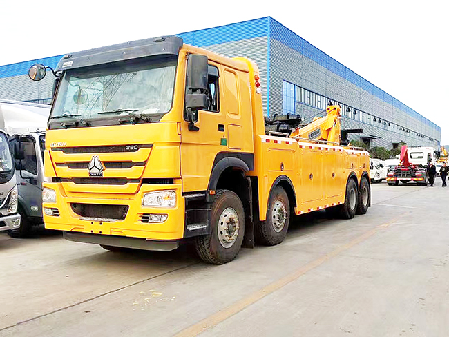 國六重汽豪沃前四后八拖吊聯(lián)體清障車(chē)