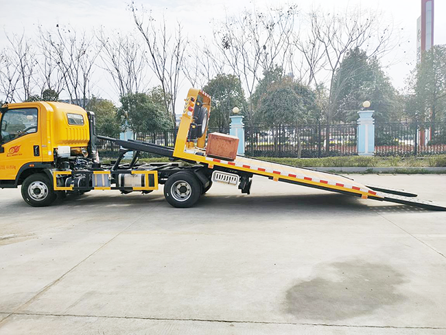 重汽豪沃國六藍牌清障車(chē)