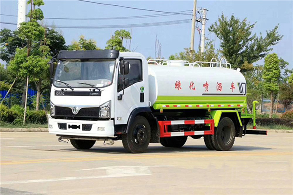 國六9立方東風(fēng)D7 灑水車(chē)