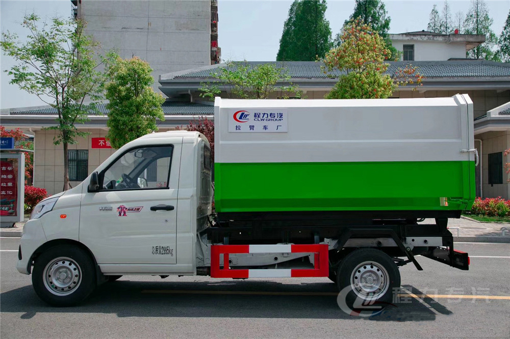 國六3方 藍牌福田祥菱 掛桶垃圾車(chē)